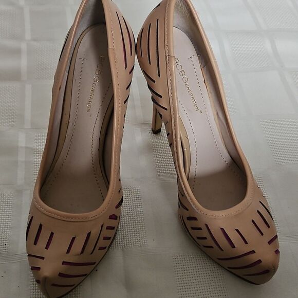 Beige and Purple Heels by BCBGeneration - Picture 3 of 16